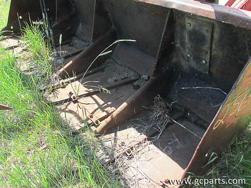 2360 VERS 8FT BUCKET W/ GRAPPLE